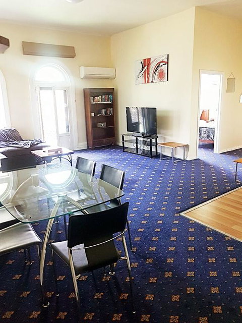 The Wharf Hotel - Accommodation Adelaide 3