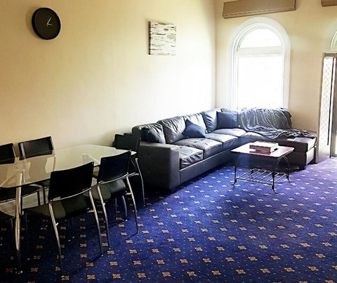 The Wharf Hotel - Accommodation Adelaide 1