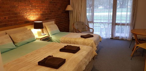 Tooleybuc Club Motor Inn - Accommodation Adelaide 2