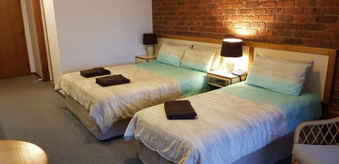 Tooleybuc Club Motor Inn - Accommodation Adelaide 1