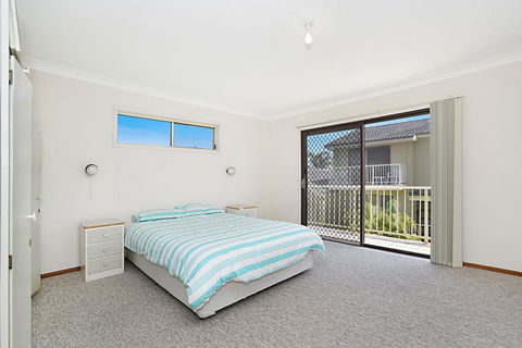 Toowoon Bay Townhouse, Unit 6 - Accommodation Adelaide 3