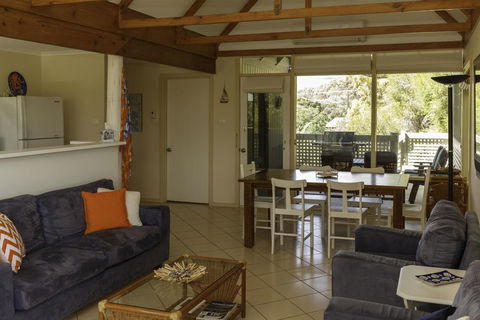 Tranquillity On Riverview - 33 Riverview Drive - Accommodation Adelaide 2