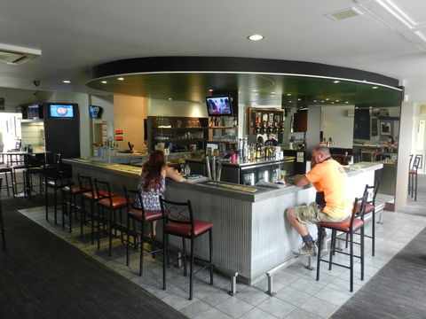 TRC Hotel - Accommodation Adelaide 1