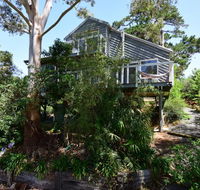 Treetops - Newly renovated in the village - Accommodation Adelaide