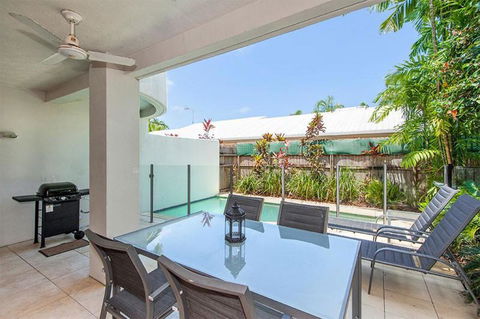 Tropical Oasis - 8 Templemoon - Accommodation Adelaide 1