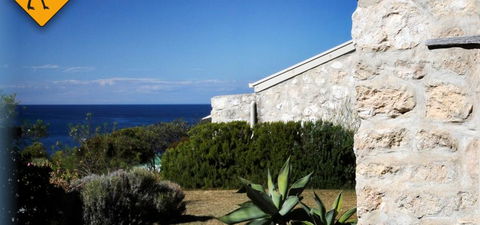 Tu Emuz Stone Beachfront Villa, Emu Bay, Kangaroo Is - Accommodation Adelaide 3
