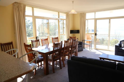 Twin Seasons 5 - Accommodation Adelaide 1