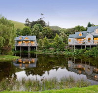 TWISTED WILLOW - spa fireplace couples retreat - Accommodation Adelaide