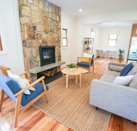 Two Oaks - Accommodation Adelaide