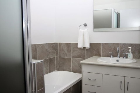 Two On Sunset - Accommodation Adelaide 0
