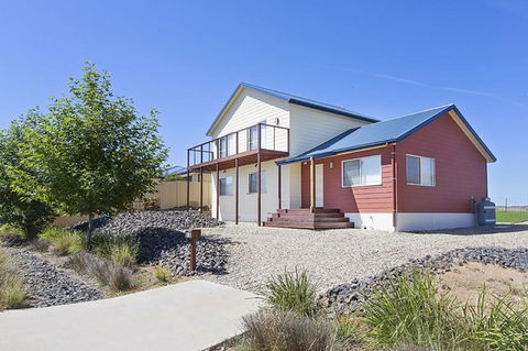 Twynam House - Jindabyne - Accommodation Adelaide 0