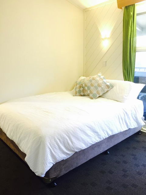 Tyrola 2 - Accommodation Adelaide 3