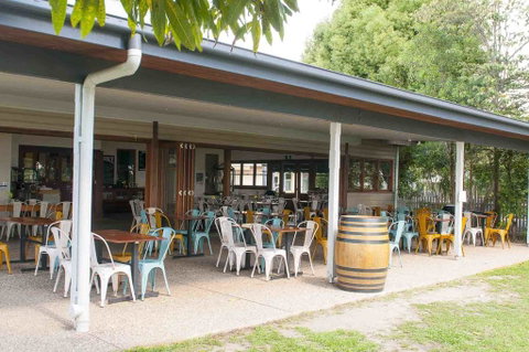 Ulmarra Hotel - Accommodation Adelaide 3