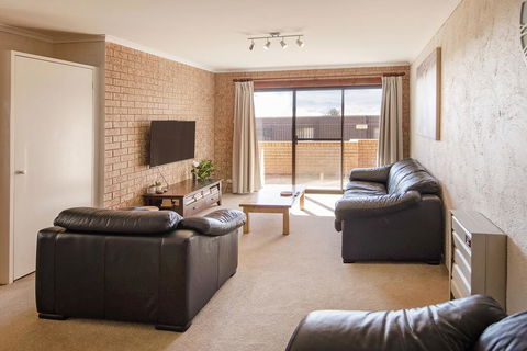 Unit 7 St Moritz - Accommodation Adelaide 1