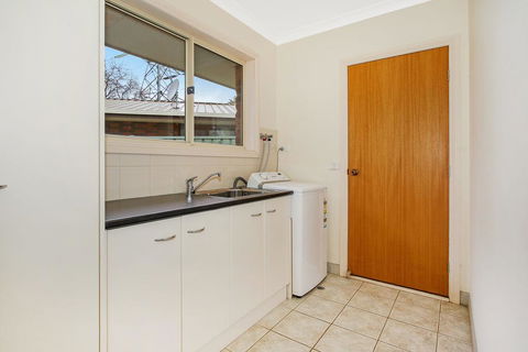 Valley View Townhouse - On The RAIL TRAIL - Accommodation Adelaide 2