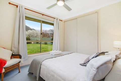 Valley View Townhouse - On The RAIL TRAIL - Accommodation Adelaide 1