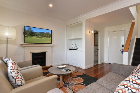 Villa 2br Grange Resort Condo Located Within Cypress Lakes Resort (nothing Is More Central) - Accommodation Adelaide 2