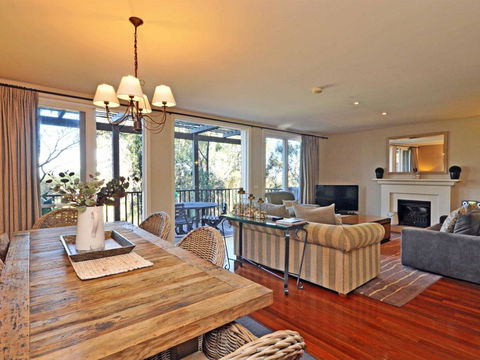 Villa 3br Beaujolais Luxe + Style Resort Condo Located Within Cypress Lakes Resort (nothing Is More Central) - Accommodation Adelaide 0