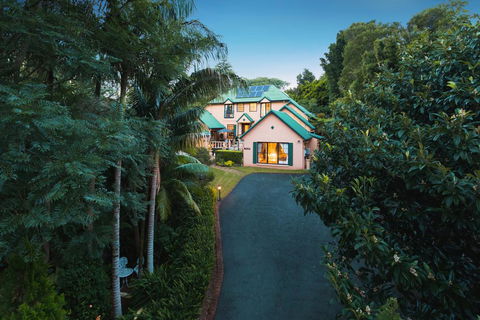 Villa Della Rosa Bed & Breakfast - Accommodation Adelaide 1