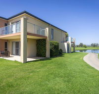 Villa On The Green - Accommodation Adelaide