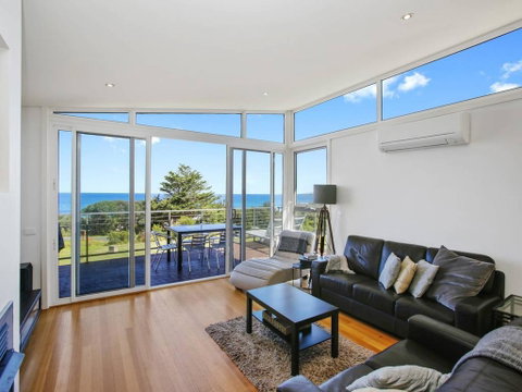 VILLA SARINA - Beautiful Villa In Skenes Creek - Accommodation Adelaide 0