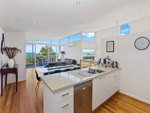 VILLA SARINA - Beautiful Villa In Skenes Creek - Accommodation Adelaide 2