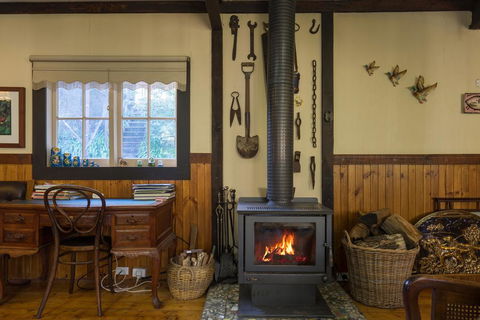 Walhalla Coach House - Accommodation Adelaide 2