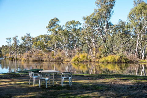Water's Edge Bundalong - Accommodation Adelaide 2