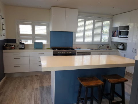 Waterfront 2 Bed Luxury Apartment In Corlette, Port Stephens - Sleeps 4 - Accommodation Adelaide 0