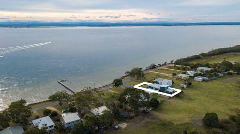Waterfront Sanctuary - Raymond Island Getaway - Accommodation Adelaide 0
