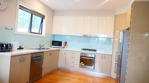 Apollo Bay Seal Apartments - Accommodation Adelaide 6