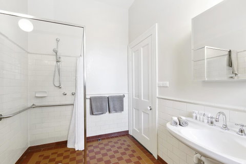 The Riversleigh - Accommodation Adelaide 7