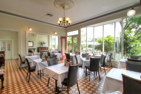 The Riversleigh - Accommodation Adelaide 5