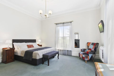 The Riversleigh - Accommodation Adelaide 0