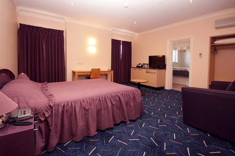 Mitchell River Tavern - Accommodation Adelaide 0