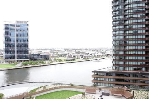 Auzzie Apartments Docklands, Melbourne - Accommodation Adelaide 6