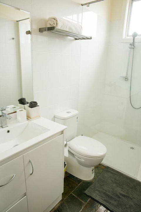 Cape Nelson Lighthouse - Accommodation Adelaide 9