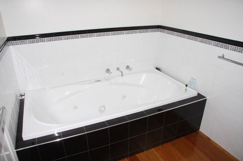 Beechwood Apartment - Accommodation Adelaide 6