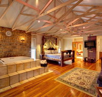 Ditto Daddy's - Accommodation Adelaide