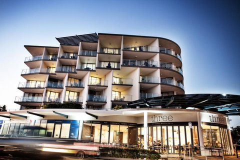 Ocean Views Resort Caloundra - Accommodation Adelaide 1