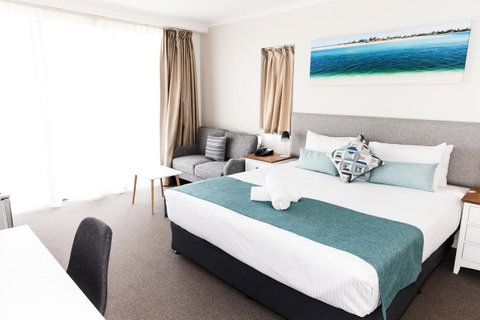 Ocean Views Resort Caloundra - Accommodation Adelaide 25