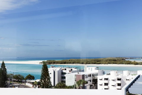 Ocean Views Resort Caloundra - Accommodation Adelaide 8