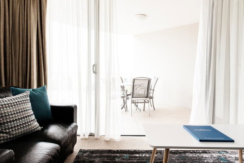 Ocean Views Resort Caloundra - Accommodation Adelaide 43