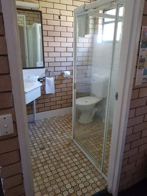 Twin Pines Motel - Accommodation Adelaide 1