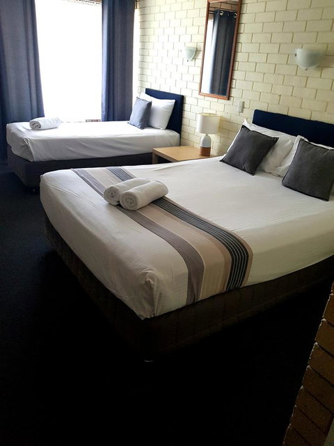 Twin Pines Motel - Accommodation Adelaide 3