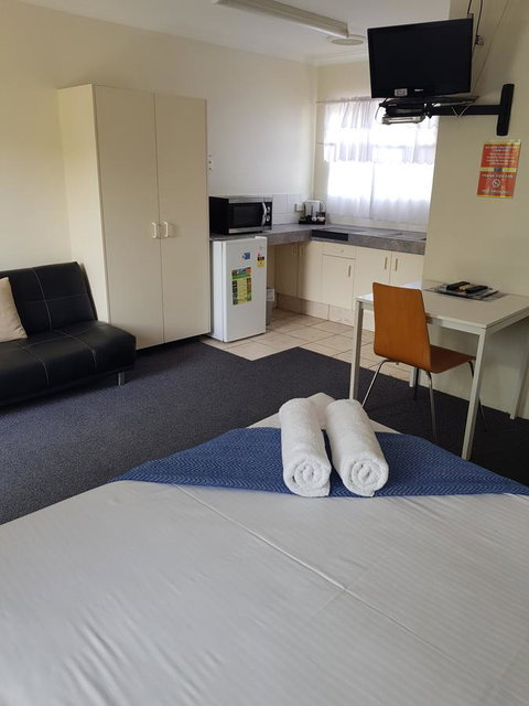 Twin Pines Motel - Accommodation Adelaide 15