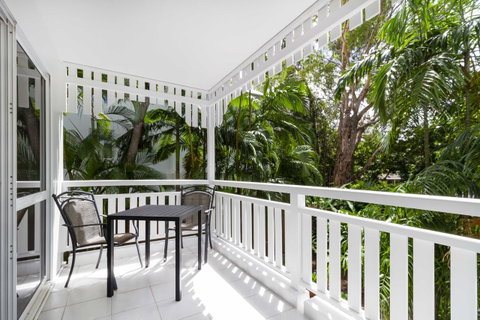 The White House Port Douglas - Accommodation Adelaide 25
