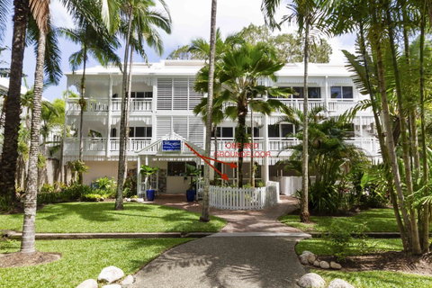 The White House Port Douglas - Accommodation Adelaide 1