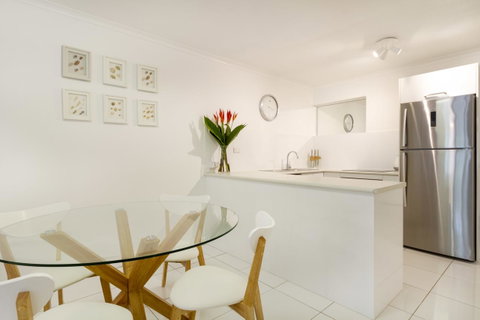 The White House Port Douglas - Accommodation Adelaide 12