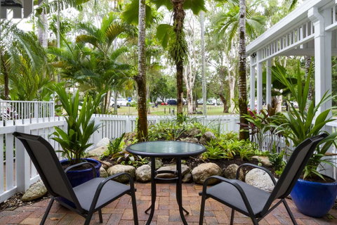 The White House Port Douglas - Accommodation Adelaide 9